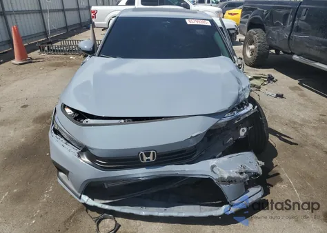 2024 Honda Civic Touring z USA, uszkodzony, nr VIN 2HGFE1F92RH333964